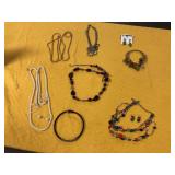 7pcs of fashion jewelry