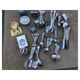 Large selection of Reed & Barton Stainless flatwar