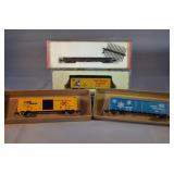 Selection of 4 Con-Cor N Scale Train Rail Cars