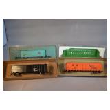 Selection of 4 Con-Cor N Scale Train Rail Cars