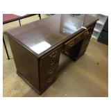 Riverside Mahogany Knee Hole Desk