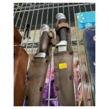 2 Hunting Knives