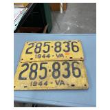 Pair of 1942 WW 2 License Plates