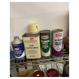 5 Full Vintage Oil Cans
