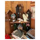 Small Country Corner Shelf and Decor