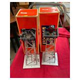 2 Lionel Light and Signal Towers
