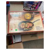 Wagner Cast Iron 2 Piece Skillet Set