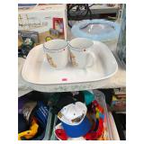 Corning Dish & 2 Mugs