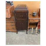 Antique Victor Victrola
