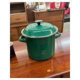 Le Creuset Pot