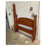 Antique Cannonball Bed