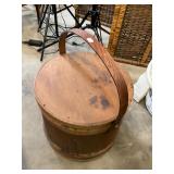 Vintage Wooden Barrel with Lid