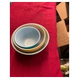 Vintage Pyrex Bowls