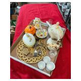 Collectible Tray Lot