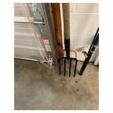 2 Pitch Forks