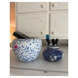 Two Piece Pottery Lot