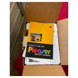 Vintage PLEASER Instant Camera