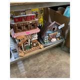 2 Bird Houses