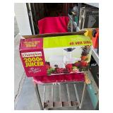 Champion 2000+ Juicer