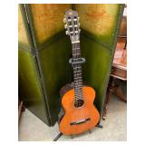 Montaya Guitar C-78 Model & Stand