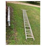 ~30ï¿½ Extension ladder
