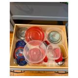 Pyrex and Tupperware Lot