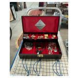 Vintage Jewelry Box with Jewelry