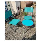 2 Folding Chairs and Table