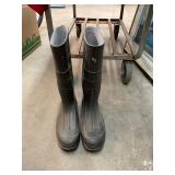 Mud Boots Size 8