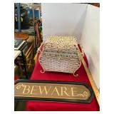 Decorative Basket and Sign Lot