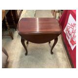 Dropside End Table