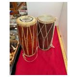 2 Vintage Drums