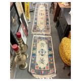 2 Throw Rugs Lot