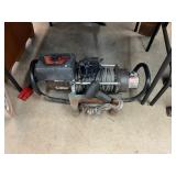 M8000 Winch
