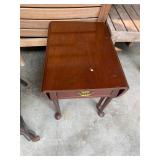 Norris Richmond VA Dropside End Table