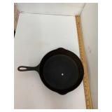 No. 8 Griswold Cast Iron Pan