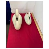 2 Swans