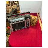 Crab Picking set and Radio