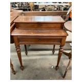 Antique Table with 2 Drawers