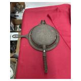 Griswold Cast-Iron Waffle Iron