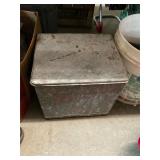 Vintage Ware Dairy Box
