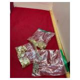 180 Pearl Buttons with Clips
