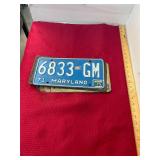 5 Antique License Plates