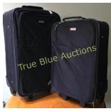 Versatile Black Luggage Set - Perfect for Travel E