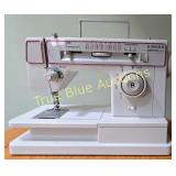 Vintage Singer Sewing Machines - Perfect for Colle