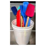 Spatulas, Knives & Spoons