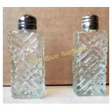 Elegance Silverplate & Crystal Salt & Pepper Shake