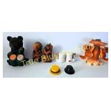 Vintage Salt and Pepper Shakers Collection Featuri