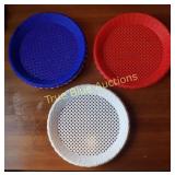 Bamboo and Plastic Plate Holders