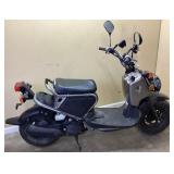 2008 HONDA RUCKUS SCOOTER, 49cc ENGINE, 4316
